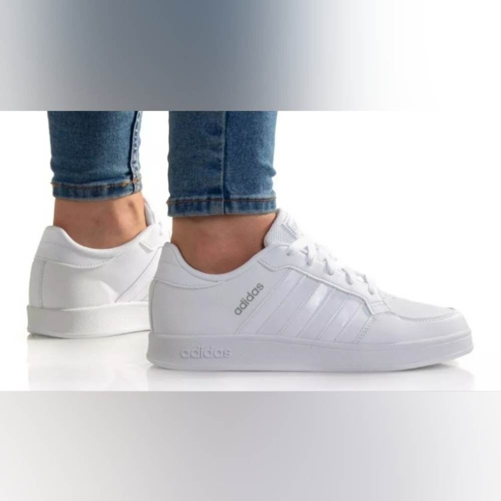 NWT Adidas Unisex-Child Breaknet Tennis Sneaker Size 4